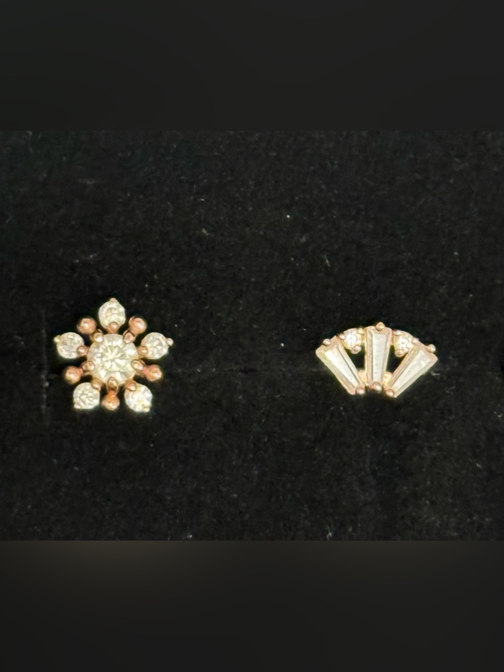 14k Rose gold and cubic zirconia snowflake ❄️ earring - Picture 7 of 7
